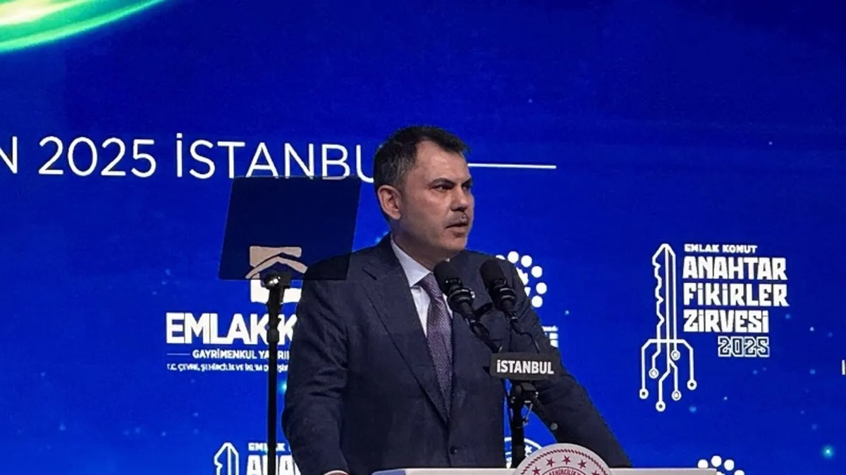 Bakan Kurum : Yıl sonuna kadar evine girmeyen depremzede bırakmayacağız