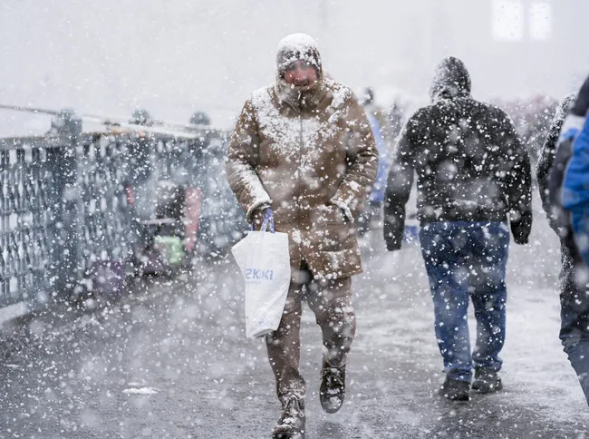 son-dakika-sibirya-soguklari-donduracak-meteorolojiden-istanbul-icin-pes-pese-uyari-o-gun-etkisini-artiracak-1767939336148.jpg