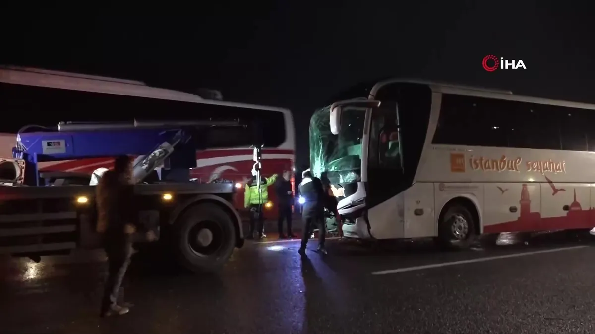 SON DAKİKA | Sakarya’da zincirleme kaza… 13 yaralı! Olay yeri böyle görüntülendi | Video videosunu izle SON DAKİKA | Sakarya’da zincirleme kaza… 13 yaralı! Olay yeri böyle görüntülendi | Video videosunu izle