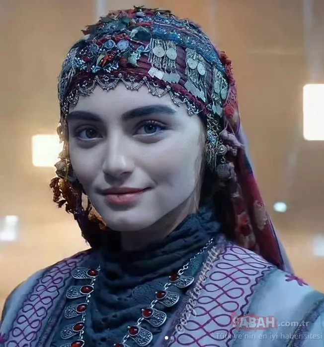 Kuruluş Osman'ın Bala Hatun'u Özge Törer gerçekte bambaşka! Kuruluş Osman'ın güzeli Özge Törer'i bir de böyle görün...