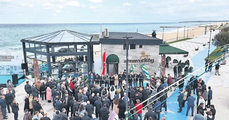 Belediyeden Karaburun’a Arnavutköy Kahvecisi