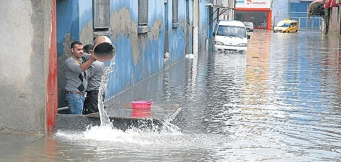 Çok kuvvetli yağış uyarısı geldi! O illerde yaşayanlar dikkat...