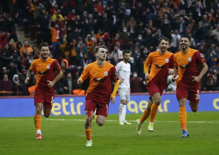 Son dakika: Galatasaray’ın yıldızına olay sözler! Egoistliği bırakmalı, Kerem’den ders alması lazım