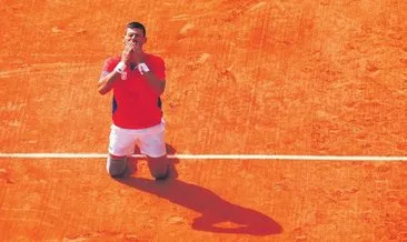 Kortun kralı 37’lik Djokovic