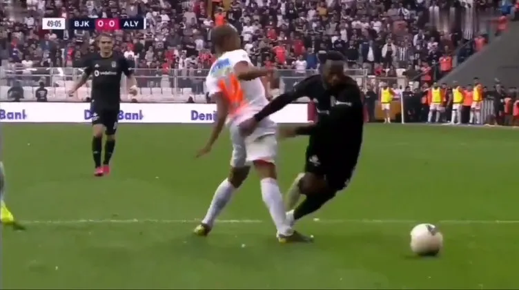 Beşiktaş - Alanyaspor maçı sonrası Rıdvan Dilmen’den flaş penaltı yorumu