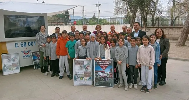 Manisalı öğrenciler mobil lokomotif simülatörü ile buluştu