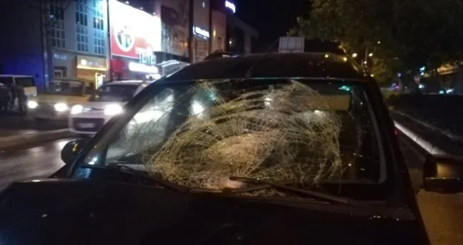 Izmir De Otomobilin Carptigi Kisi Agir Yaralandi Son Dakika Haberler