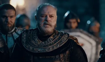 KURULUŞ ORHAN TEKFUR SAROZ: Burak Sergen kimdir, kaç yaşında, hangi projelerde yer aldı?