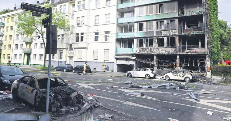 Annesini kurtarmak isterken ölüme gitti