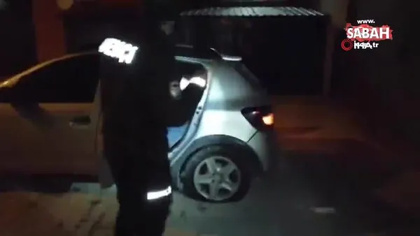 ‘Dur’ ihtarına uymayan otomobilin bagajında bile düzensiz göçmen çıktı | Video