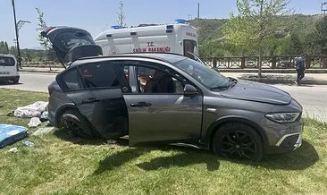 Sivas'ta hafif ticari araç ile otomobil çarpıştı: 6 yaralı #sivas