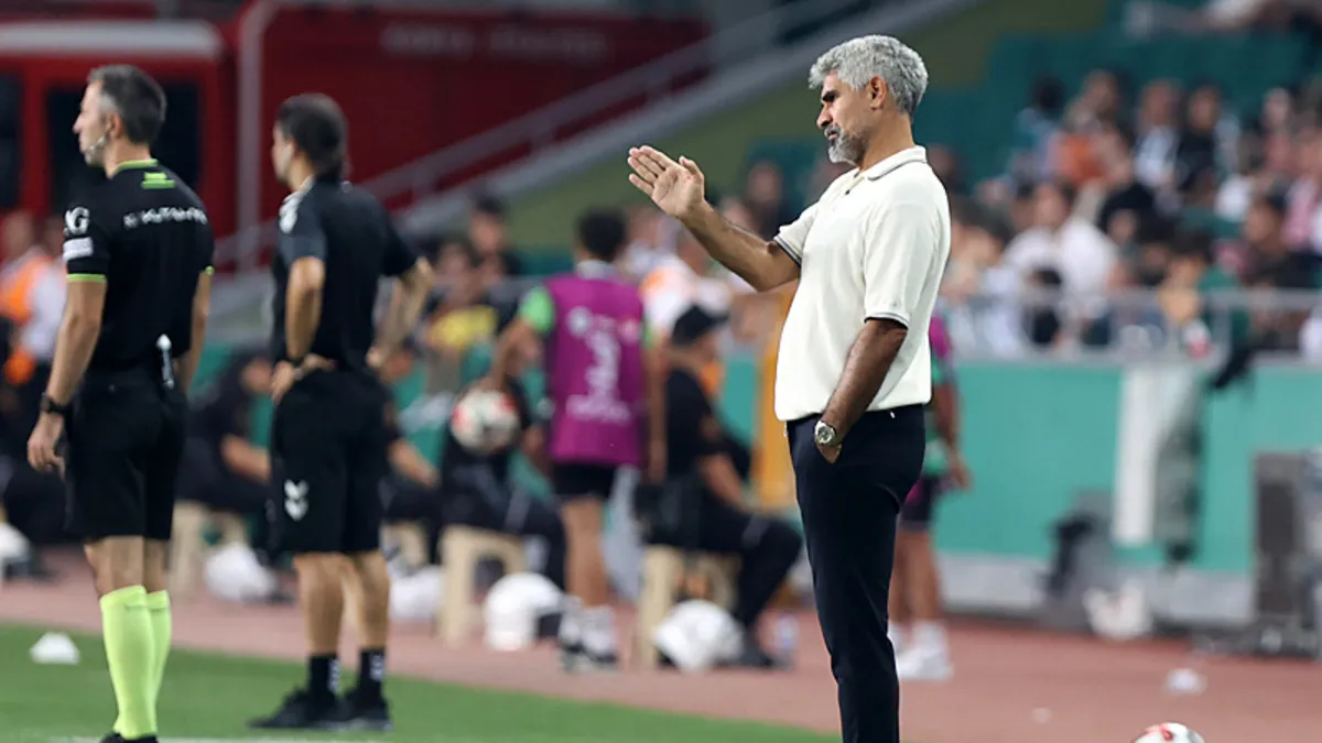 Gaziantep FK’de İsmet Taşdemir dönemi kısa sürdü! Gaziantep FK’de İsmet Taşdemir dönemi kısa sürdü!