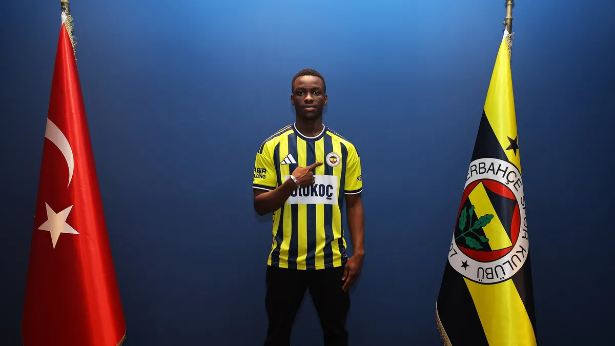 Fenerbahçe'nin yeni transferi Amara Diouf