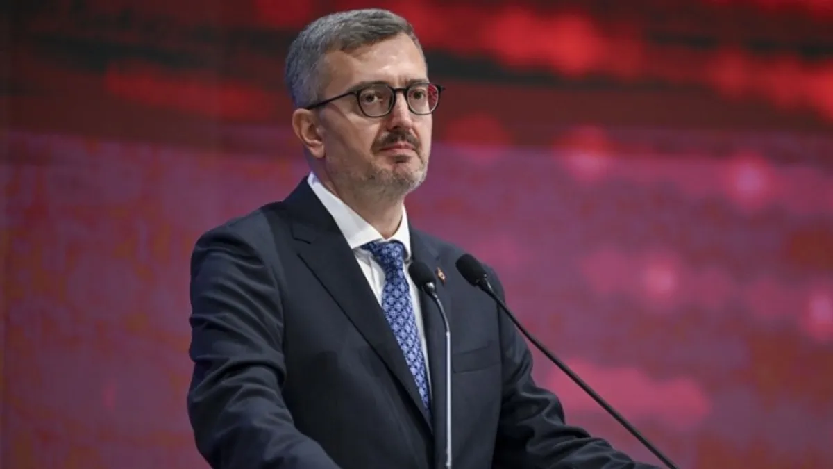 İletişim Başkanı Burhanettin Duran, Türkiye’nin uluslararası alanda artan rolünü değerlendirdi! ‘Oyun kurucu vizyon’ vurgusu İletişim Başkanı Burhanettin Duran, Türkiye’nin uluslararası alanda artan rolünü değerlendirdi! ‘Oyun kurucu vizyon’ vurgusu