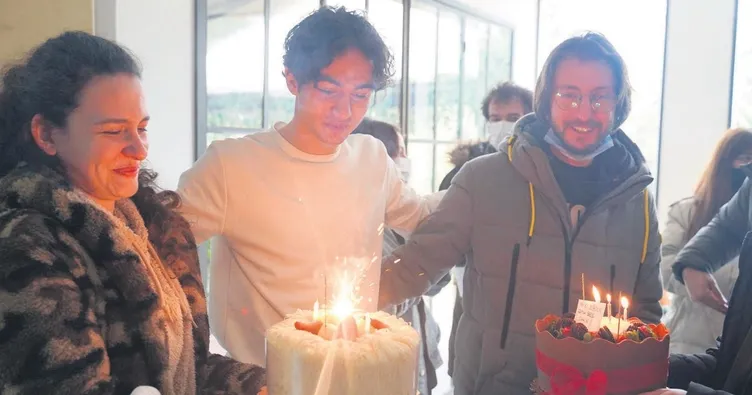 Hakim setinde yaş günü