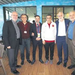 SABAH yazarlarından şampiyonluk yorumu