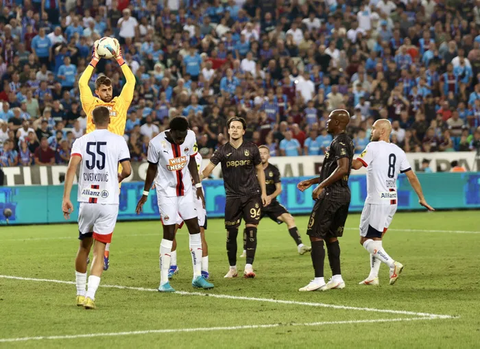 trabzonspor-rapid-wiene-1-0-yenilerek-turu-avusturyaya-birakti-uefa-avrupa-ligi-1723153706801.jpg