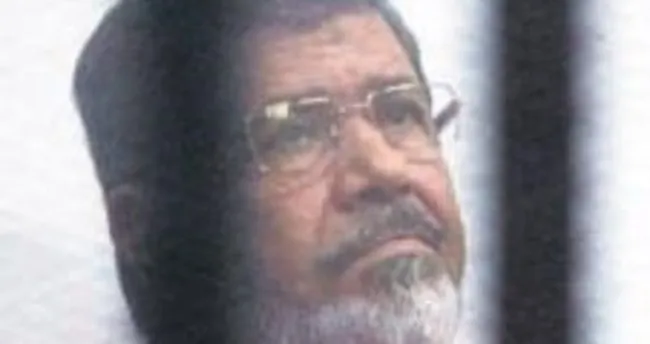 Mursi’nin müebbet cezası da bozuldu