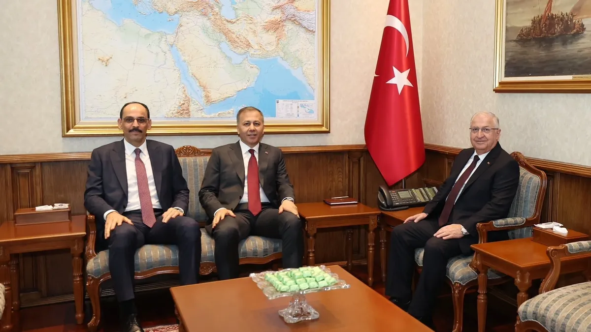 Milli Savunma Bakanlığı'nda kritik görüşme Milli Savunma Bakanlığı'nda kritik görüşme