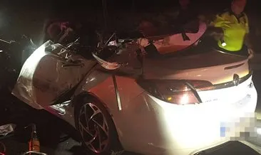 Bursa'da feci kaza! Otomobil ile kamyon çarpıştı: Aynı aileden 3 kişi öldü #bursa