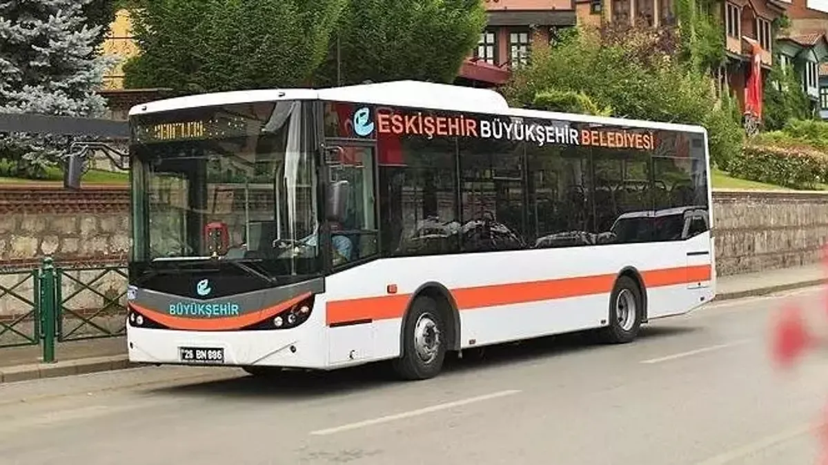 Eskişehir’de toplu ulaşıma zam geldi! Yeni tarife belli oldu Eskişehir’de toplu ulaşıma zam geldi! Yeni tarife belli oldu