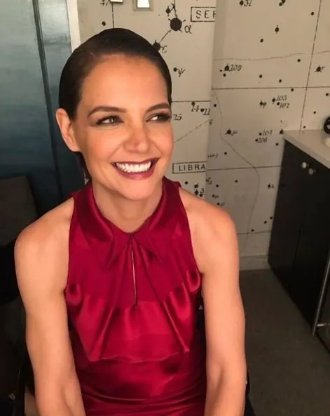 Katie Holmes'tan güzellik ve annelik tüyoları