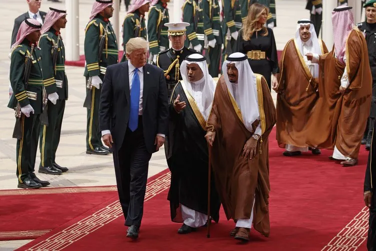 Trump Suudi Arabistan’da Kral Selman’la görüştü