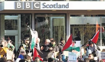 ‘BBC çalışanları ağlıyor’