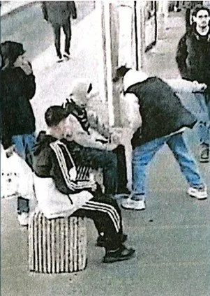 SON DAKİKA... Mattia Ahmet Minguzzi davasında yeni görüntü: Katil, cinayeti arkadaşlarına gülerek anlatmış!