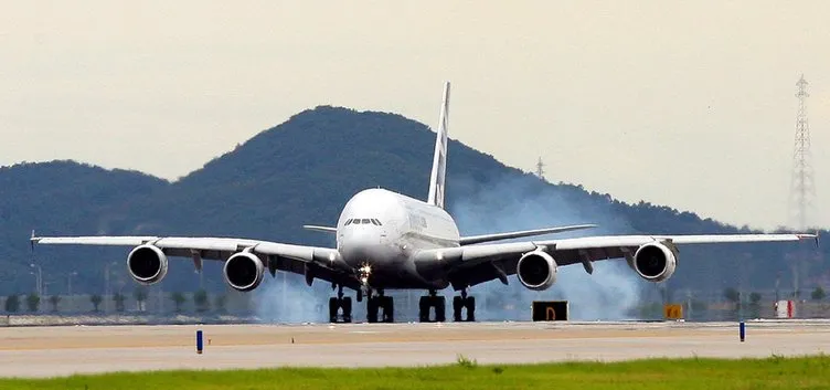Dünyanın En Büyük Uçağı A380