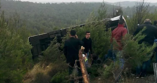 Yolcu midibüsü devrildi: 16 yaralı