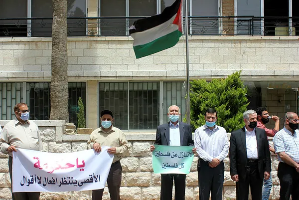 urdunluler-ammandaki-israil-buyukelcisinin-ulkeden-kovulmasini-istiyor-1620678585016.jpg Ürdünlüler Amman'daki İsrail Büyükelçisi'nin ülkeden kovulmasını istiyor