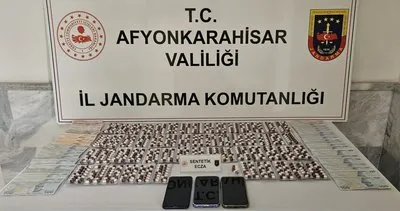 İl dışından getirdikleri uyuşturucuları satarken yakalandılar #afyonkarahisar