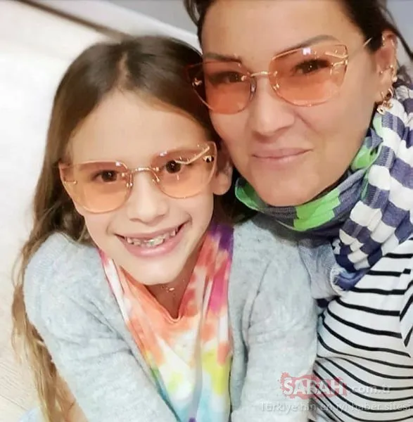 Kayahan'ın kızını gören hayret etti! Kayahan'ın kızı güzelliğiyle büyüledi...