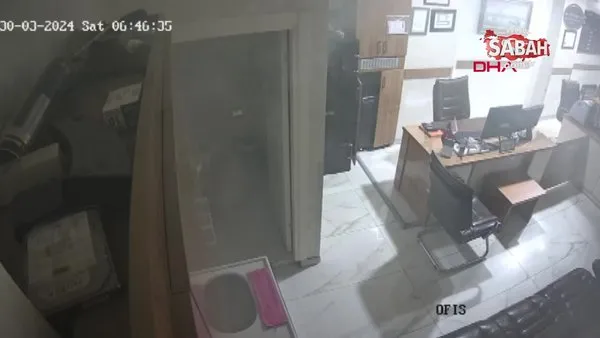 Duvarları dele dele döviz bürosunun kasasına ulaşmaya çalıştılar | Video