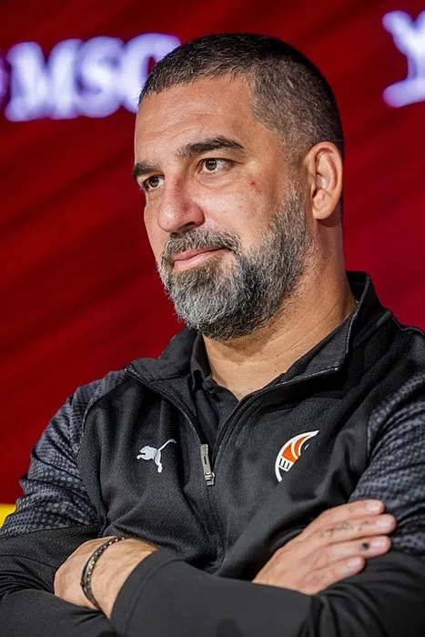 Shakhtar Donetsk teknik direktörü Arda Turan’dan büyük tepki! ’’Utanç verici...