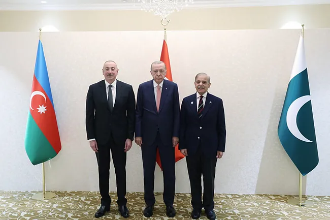 disislerinden-turkiye-azerbaycan-pakistan-zirvesine-iliskin-aciklama-iste-ele-alinan-konular-1720115788781.jpeg Dışişleri’nden Türkiye-Azerbaycan-Pakistan zirvesine ilişkin açıklama! İşte ele alınan konular