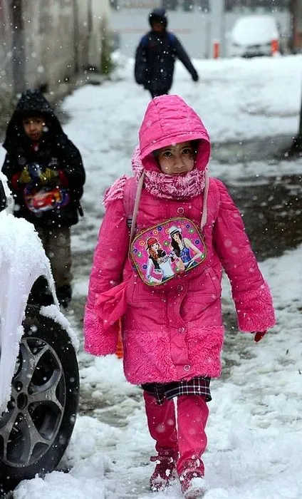Erzurum’a 10 Kasım’da 10 santim kar yağdı