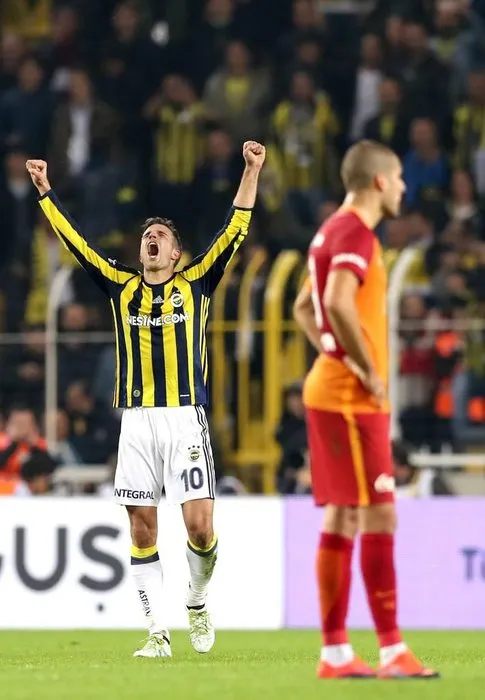 Fenerbahçe-Galatasaray derbisinden kareler