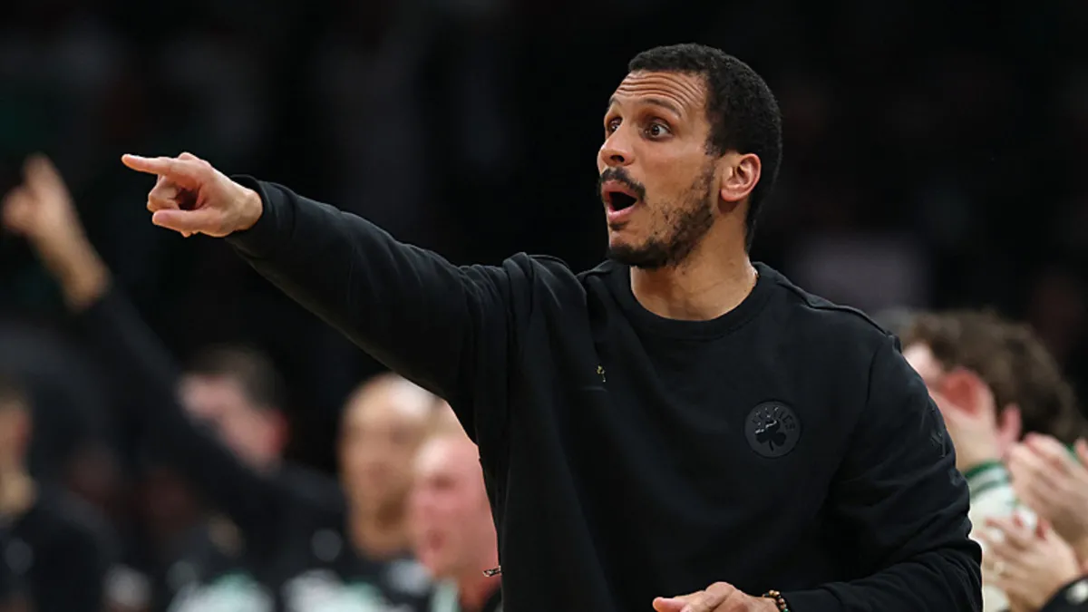 NBA’de sezonun başantrenörü ödülünü Joe Mazzulla kazandı NBA’de sezonun başantrenörü ödülünü Joe Mazzulla kazandı