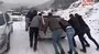 Kar eğlencesi için yaylaya çıktılar, yolda kaldılar | Video