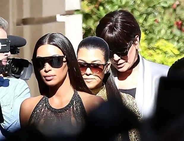 Kim Kardashian nasıl soyuldu?