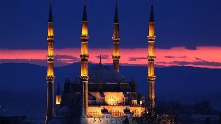 İmsakiye 2022 ile sahur vakti ve iftar saati takvimi! İstanbul, Ankara, İzmir, Bursa iftar vakti, imsak vakitleri ve 81 il için imsakiye