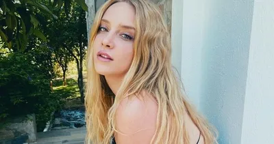 Hayal Köseoğlu koltuğa uzanıp poz verdi! Sosyal medyayı kasıp kavurdu