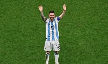 Lionel Messi’den takım arkadaşlarına büyük jest! Tüm arkadaşlarına altın kaplama telefon...