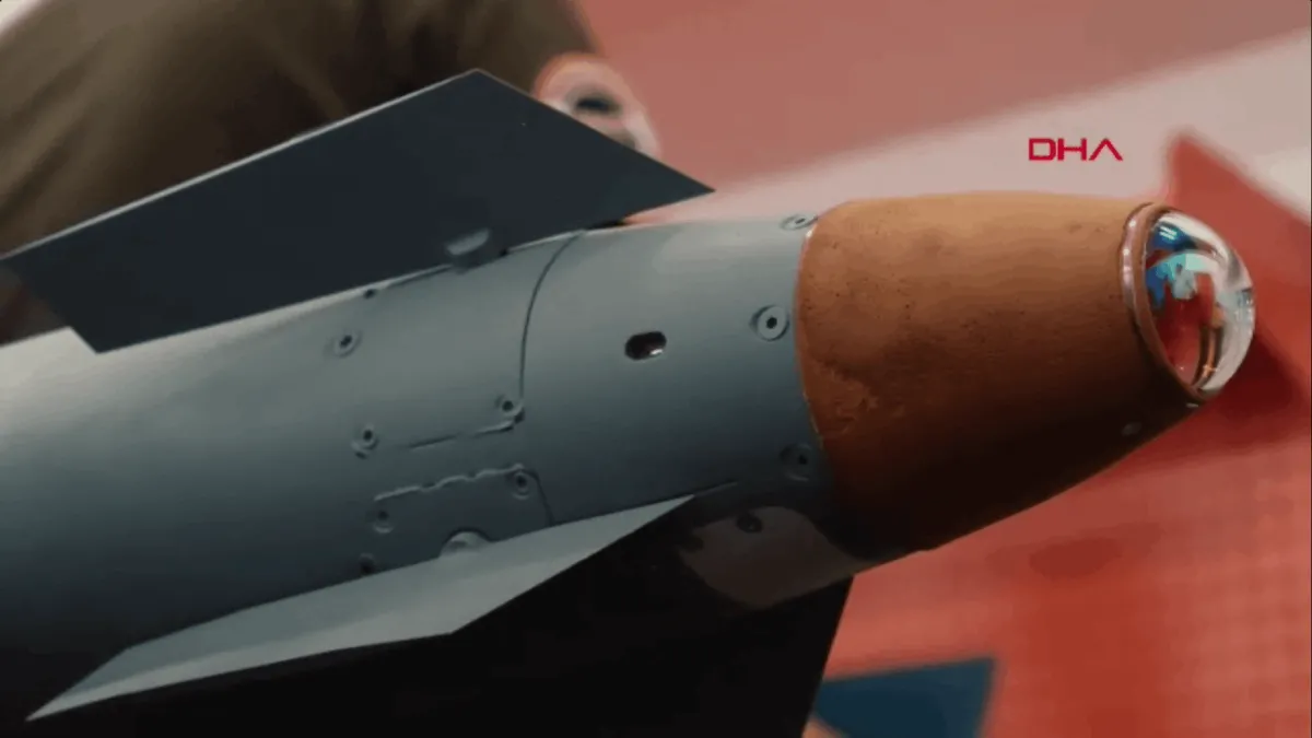 ROKETSAN’ın TRLG-122 füzesi hedefe tam isabet! ROKETSAN’ın TRLG-122 füzesi hedefe tam isabet!