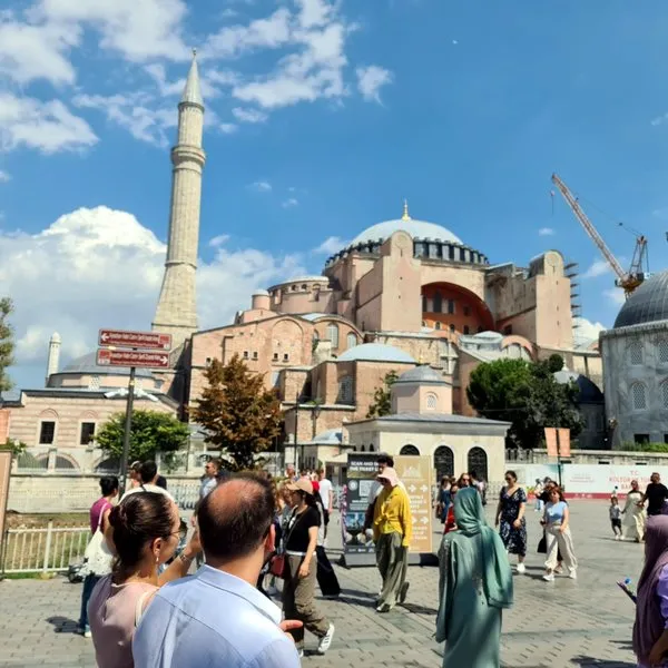 ayasofyada-buyuk-koruma-seferberligi-suruyor-ayasofyanin-guvenliginde-yapay-zeka-donemi-baslatildi-1756736629162.jpg
