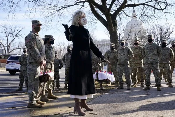 ABD First Lady’si Jill Biden’dan Ulusal Muhafızlar’a sürpriz! ’Sizler için yaptık...’