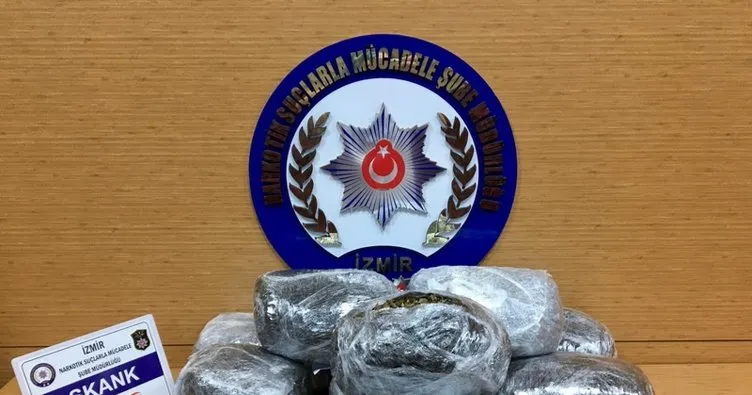 İzmir polisi 12 kilo 328 gram uyuşturucu ele geçirdi
