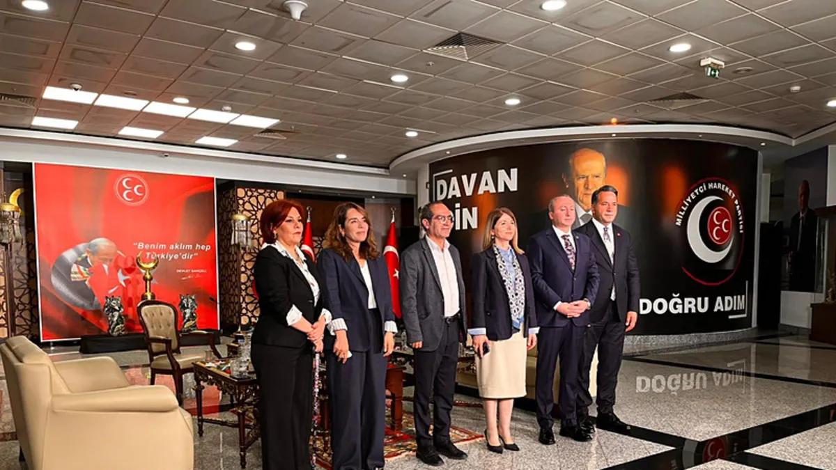 DEM Parti, MHP'ye bayram ziyaretinde bulundu